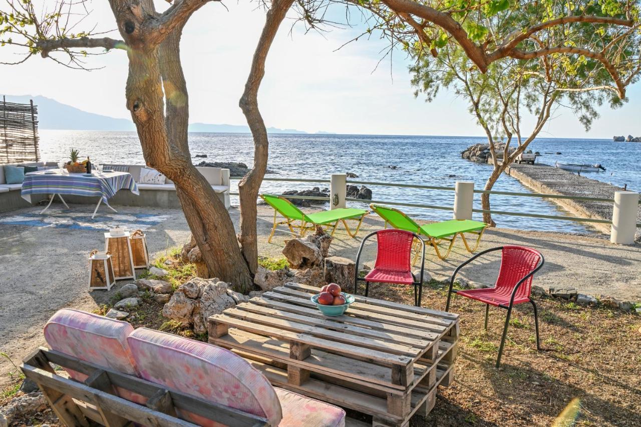 הוילה Ravdhoúkha Seaside House In Ravdouha מראה חיצוני תמונה