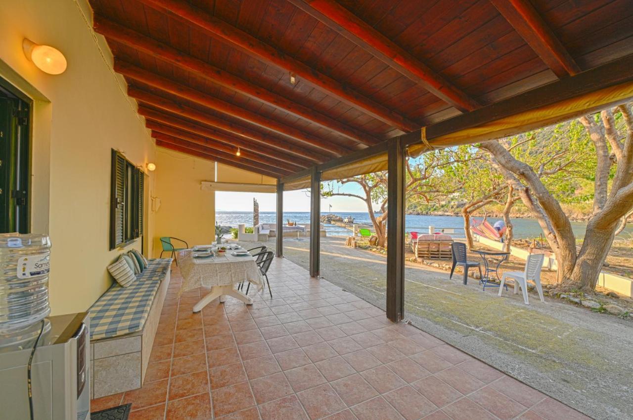 הוילה Ravdhoúkha Seaside House In Ravdouha מראה חיצוני תמונה